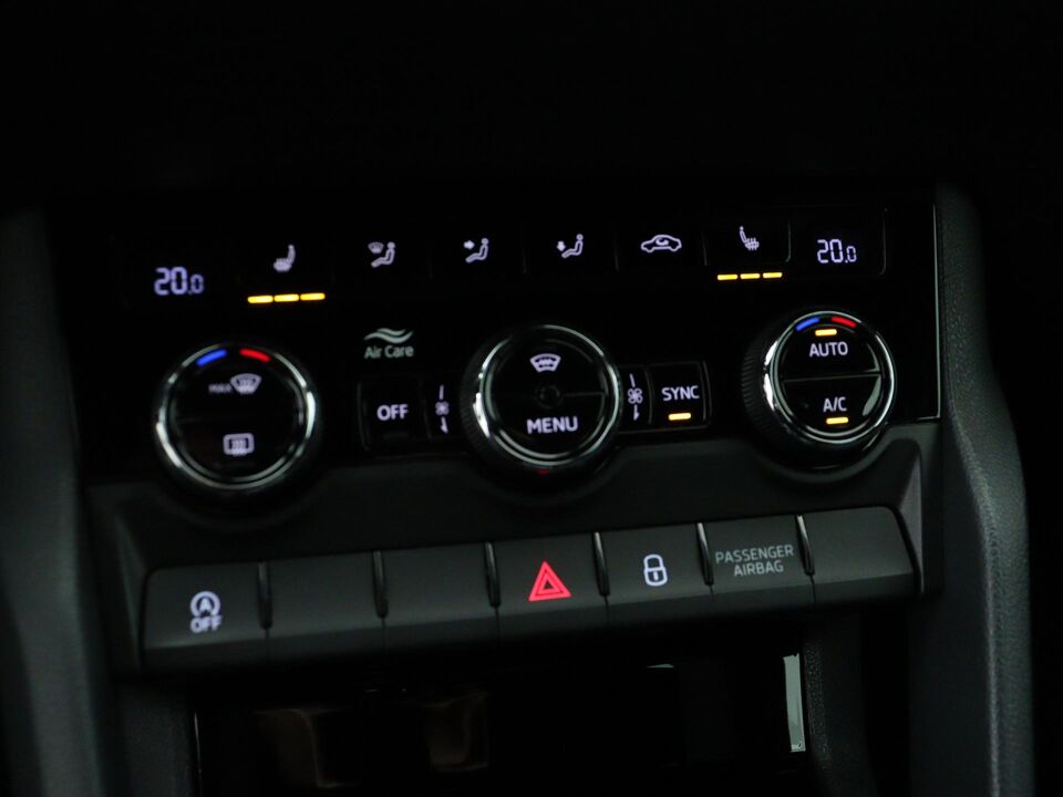 Škoda Karoq 1.5 TSI ACT Sportline Business