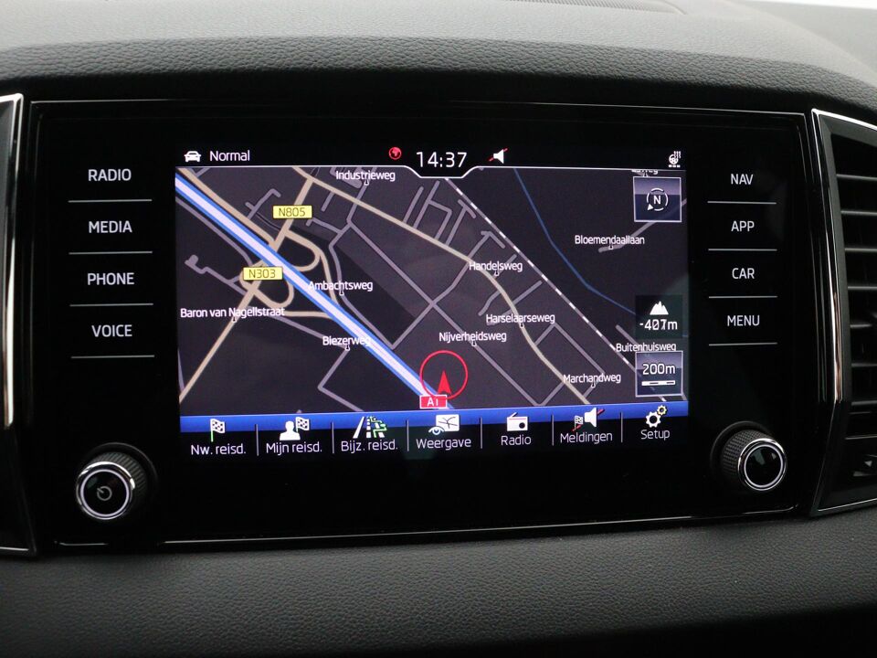 Škoda Karoq 1.5 TSI ACT Sportline Business