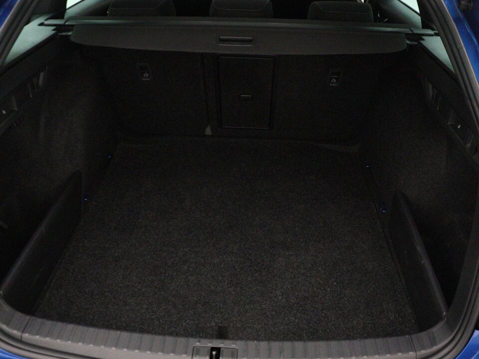 Škoda Octavia Combi 1.5 e-TSI Sportline Business