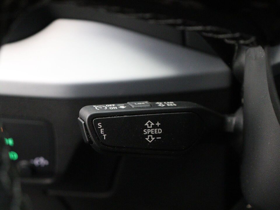 Audi Q2 35 TFSI S Edition