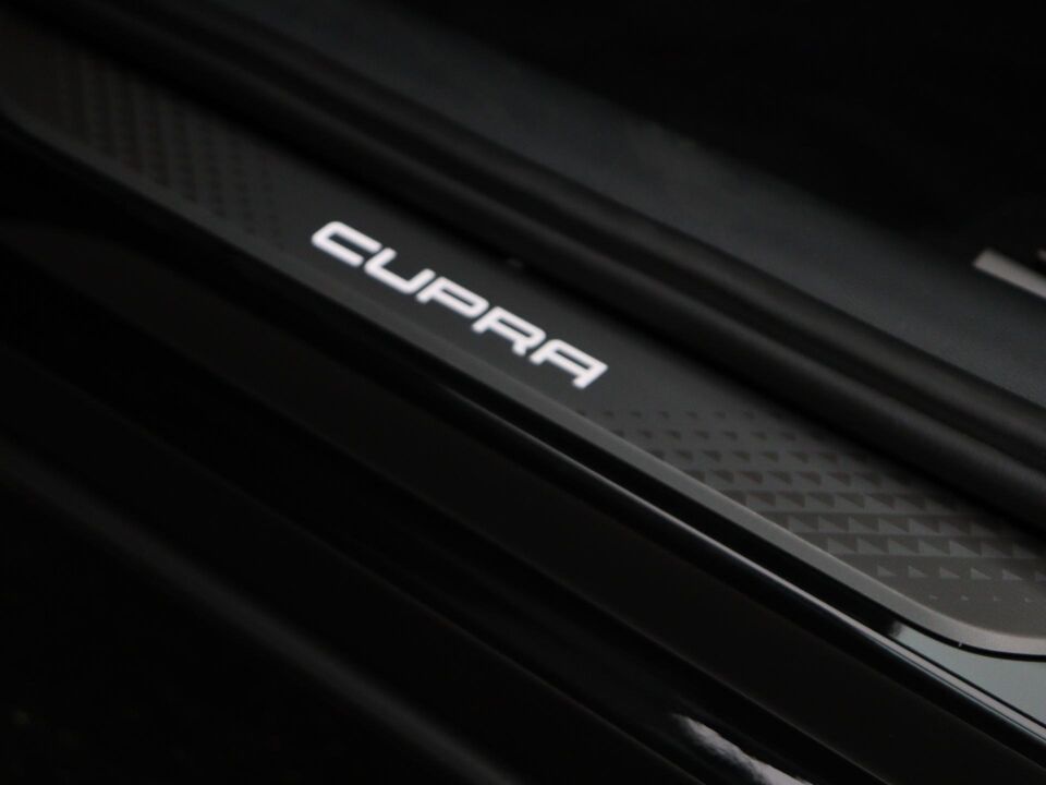 CUPRA Formentor 1.5 TSI e-Hybrid Business