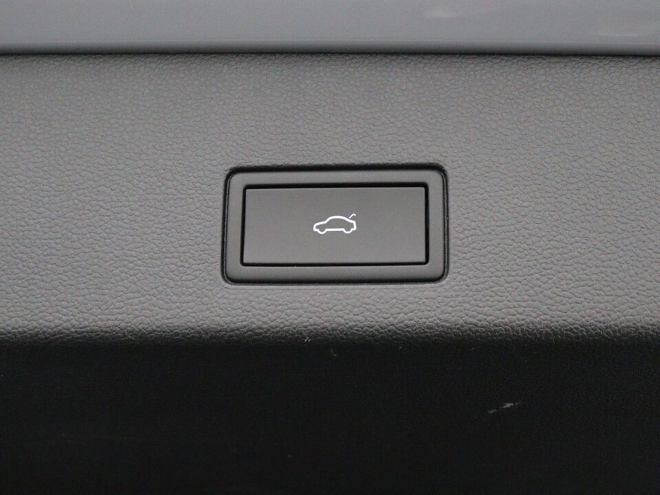 Volkswagen Golf Variant 1.5 eTSI R-Line Business+