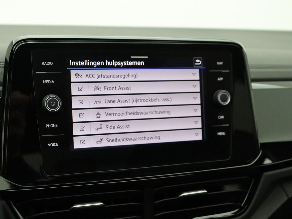 Volkswagen T-Roc 1.5 TSI DSG R-Line