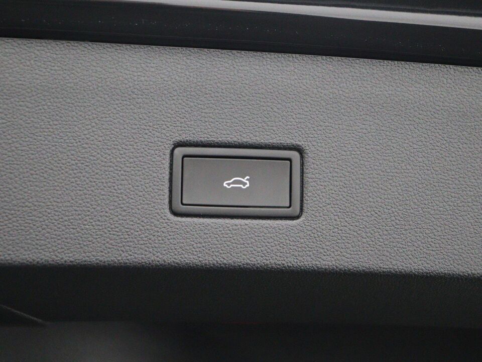 Volkswagen T-Roc 1.5 TSI DSG R-Line