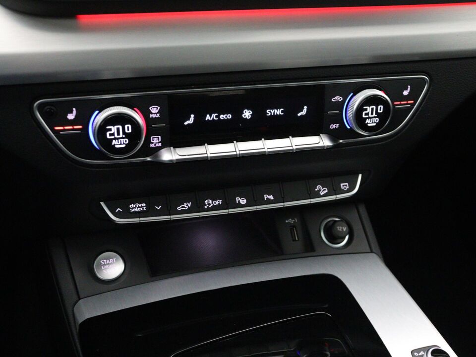 Audi Q5 50 TFSI e 299 PK S edition