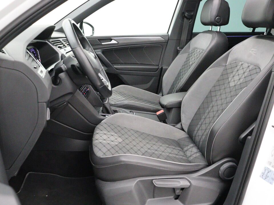 Volkswagen Tiguan 1.5 TSI R-Line Business+