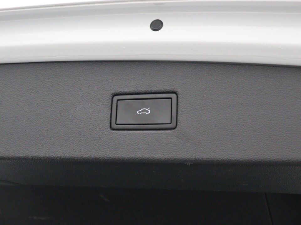 Volkswagen Tiguan 1.5 TSI R-Line Business+