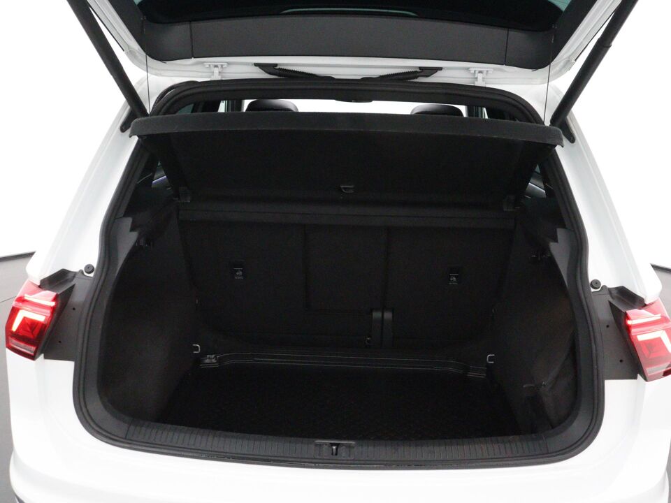 Volkswagen Tiguan 1.5 TSI R-Line Business+