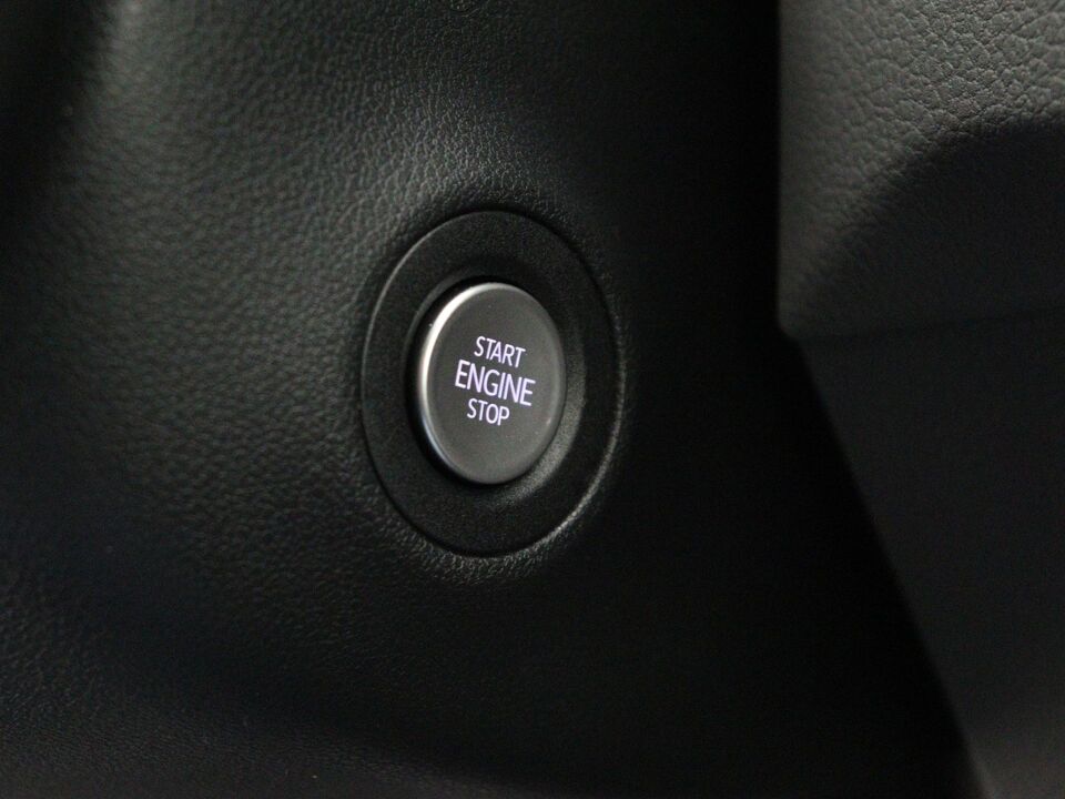 VW-Bedrijfswagens Crafter Highline L3H3 2.0 TDI 103 kW / 140 pk