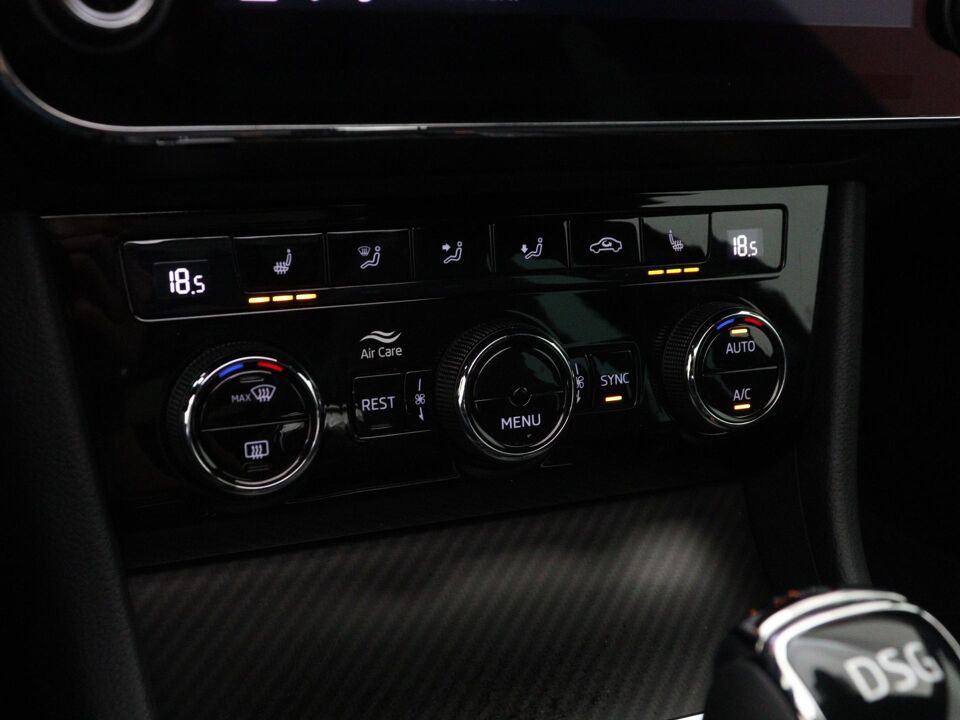 Škoda Superb Combi 1.4 TSI iV Sportline