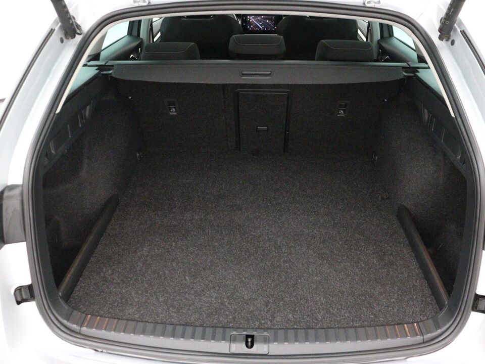 Škoda Octavia Combi 1.4 TSI iV 204PK