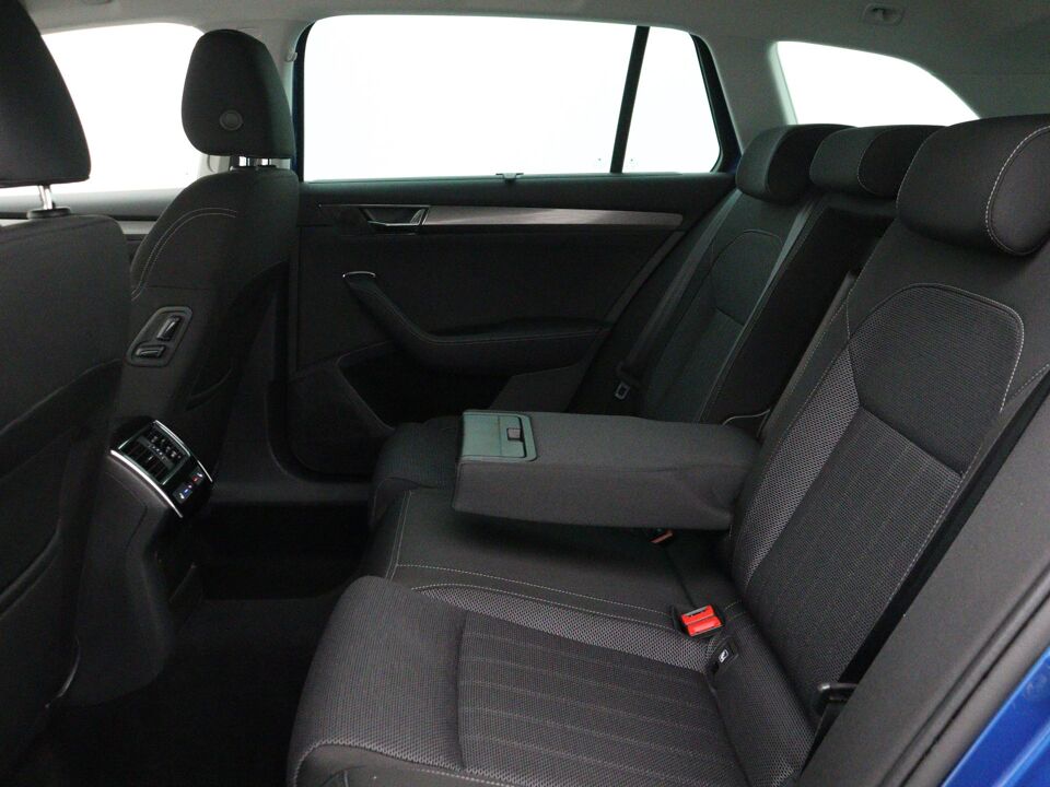 Škoda Superb Combi 1.4 TSI iV Business Edition Plus