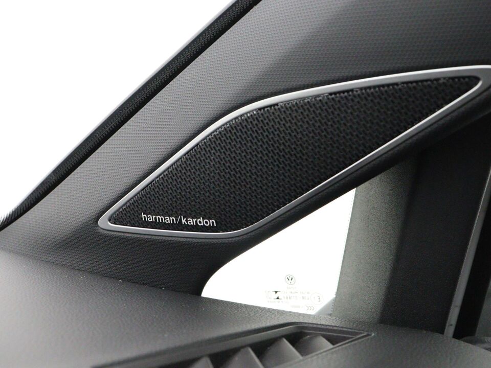 Volkswagen Golf 1.5 eTSI R-Line