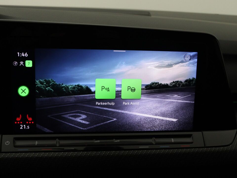 Volkswagen Golf 1.5 eTSI R-Line