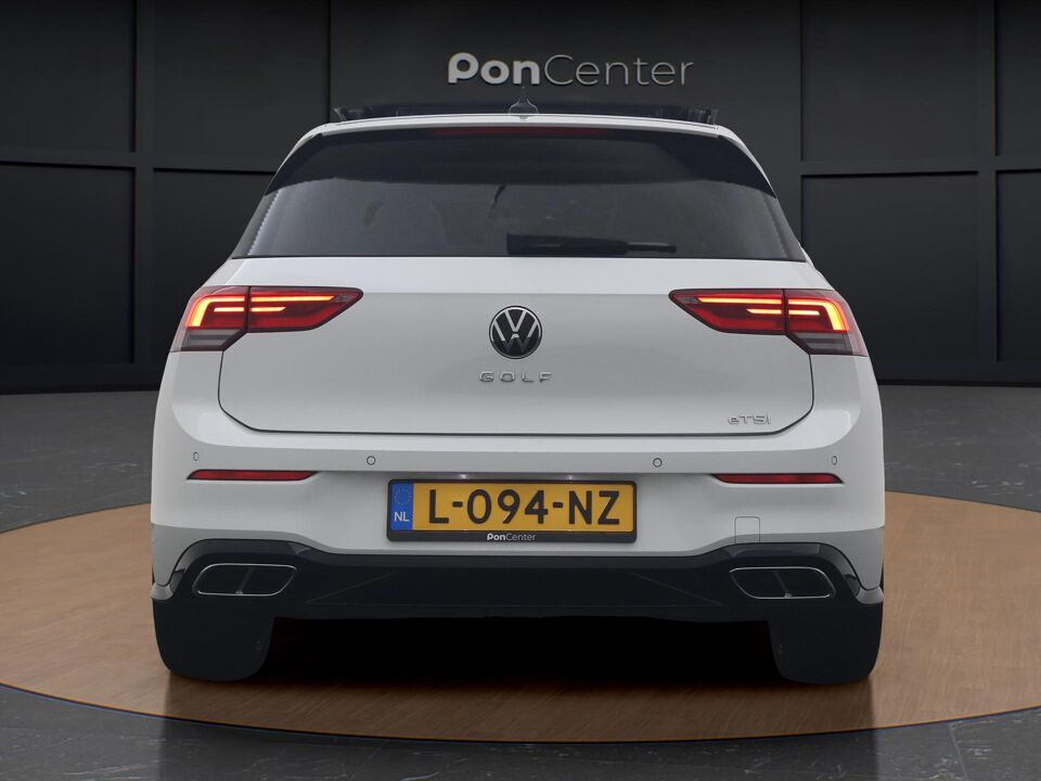 Volkswagen Golf 1.5 eTSI R-Line