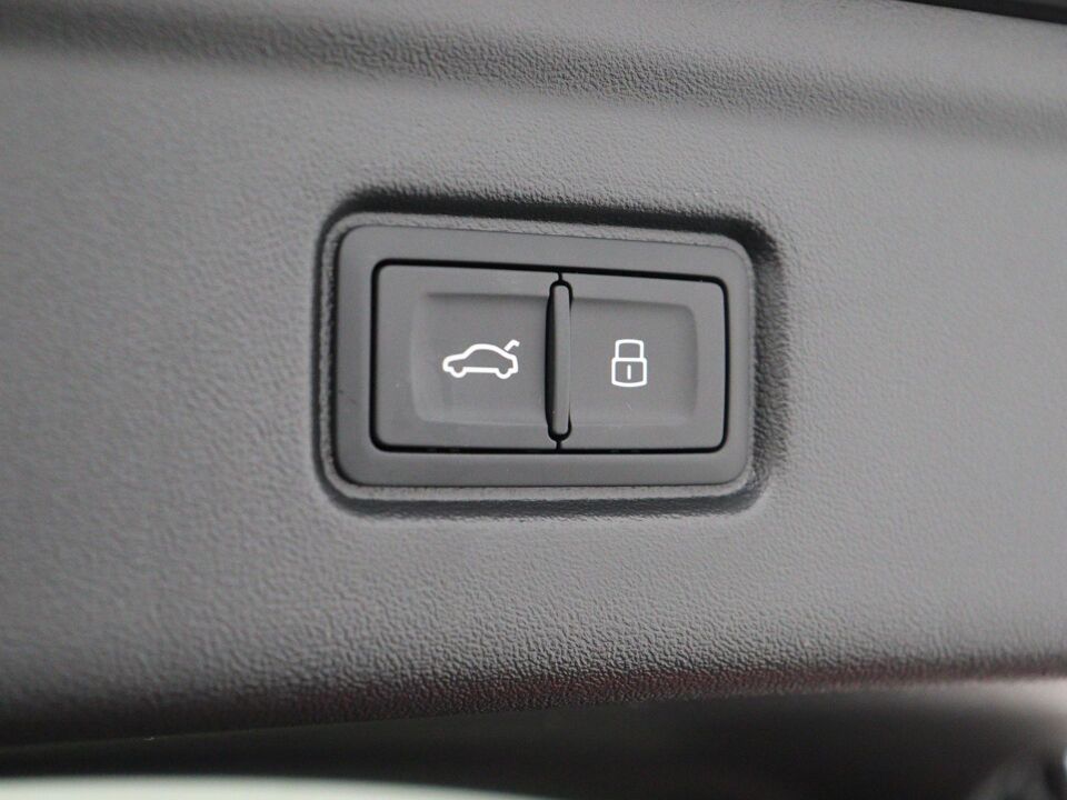 Audi A6 Avant e-tron S edition 83 kWh 210 kW / 286 PK