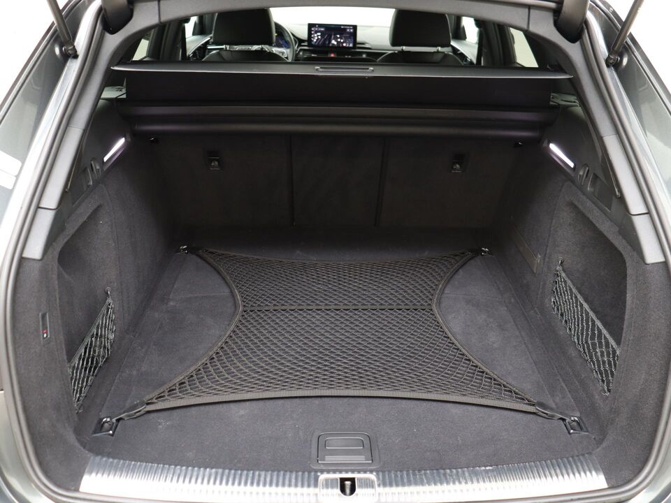 Audi A4 Avant 35 TFSI 150 PK S Edition Competition