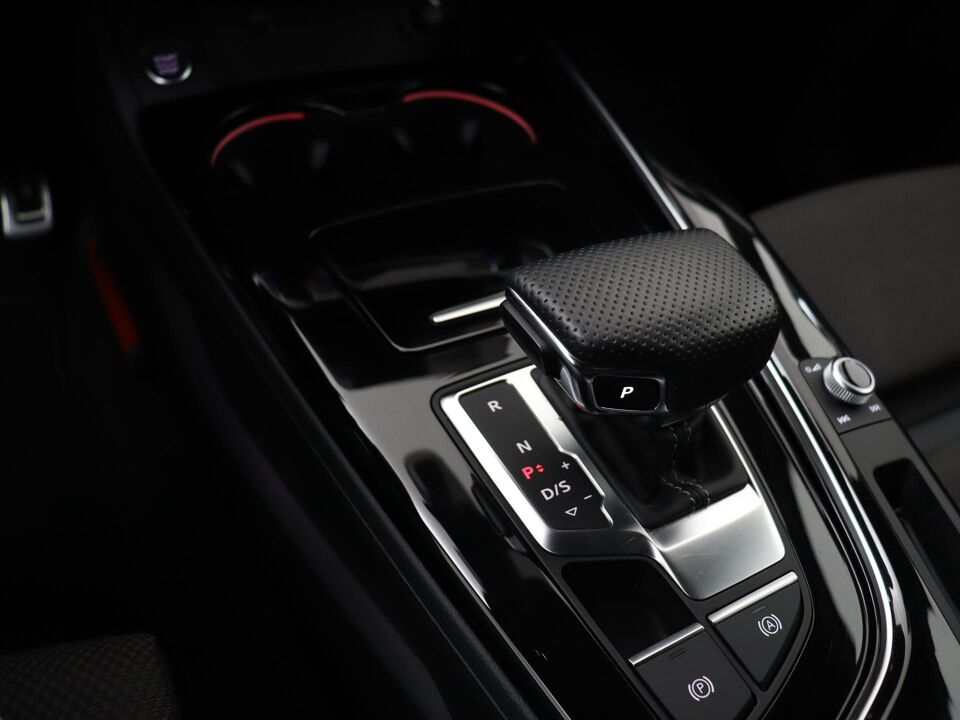 Audi A4 Avant 35 TFSI 150 PK S Edition Competition