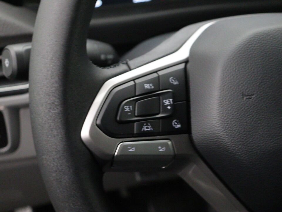 VW-Bedrijfswagens E-Transporter Life L1 160 kW / 218 pk