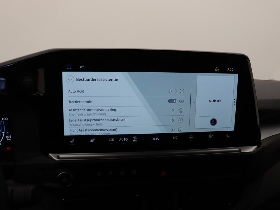 VW-Bedrijfswagens E-Transporter Life L1 160 kW / 218 pk