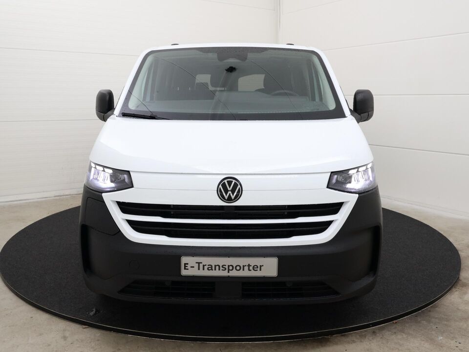 VW-Bedrijfswagens E-Transporter Life L1H1 100 kW / 136 pk