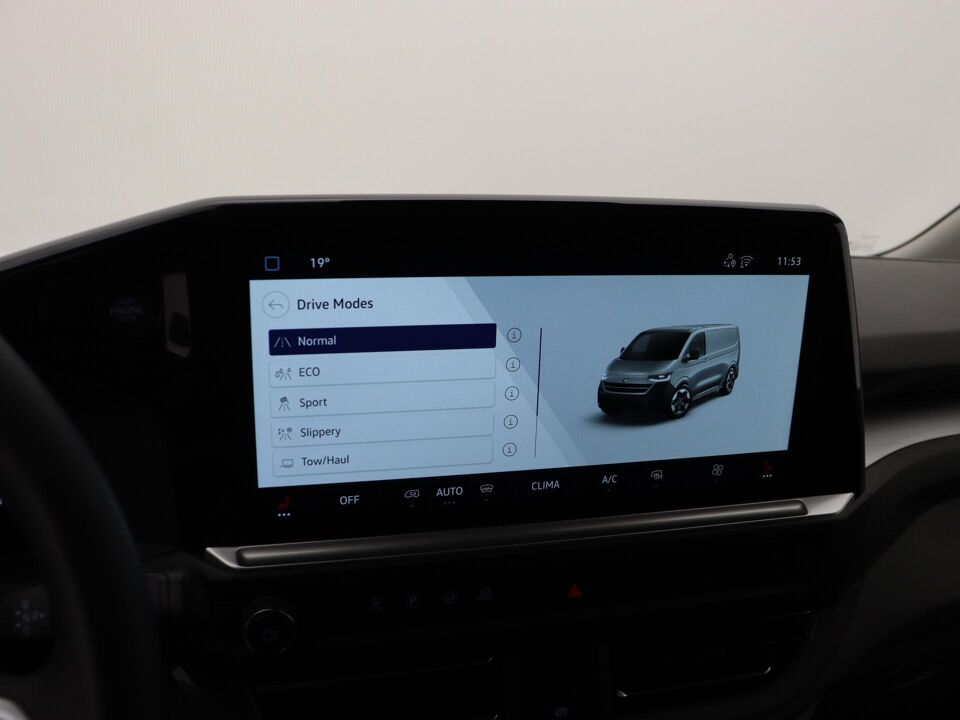 VW-Bedrijfswagens e-Transporter Life L2 100 kW / 136 pk