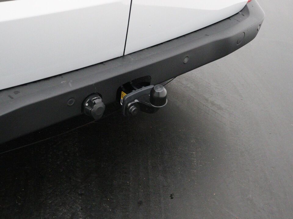 VW-Bedrijfswagens e-Transporter Life L2 100 kW / 136 pk