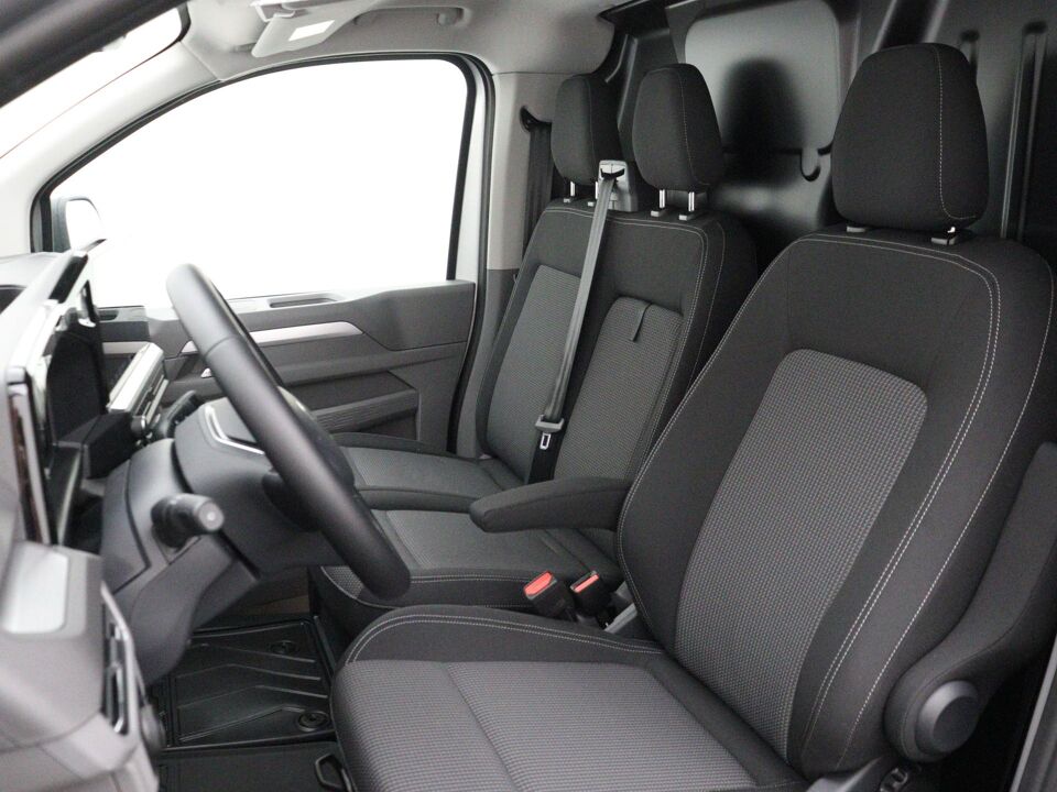 VW-Bedrijfswagens E-Transporter Life L2 160 kW / 218 pk
