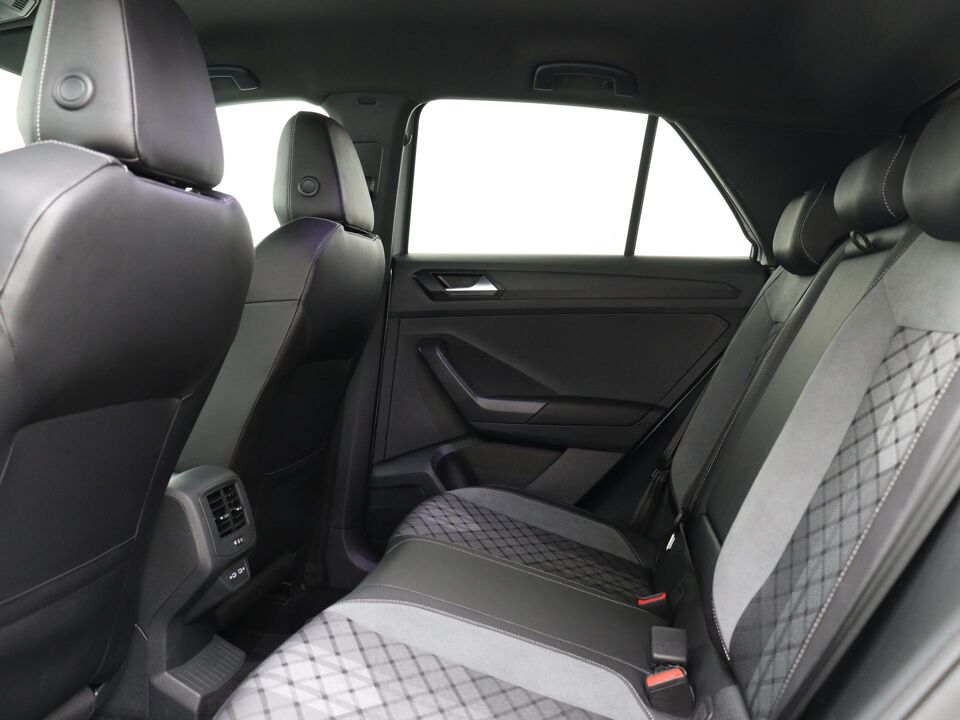 Volkswagen T-Roc 1.5 TSI DSG R-Line