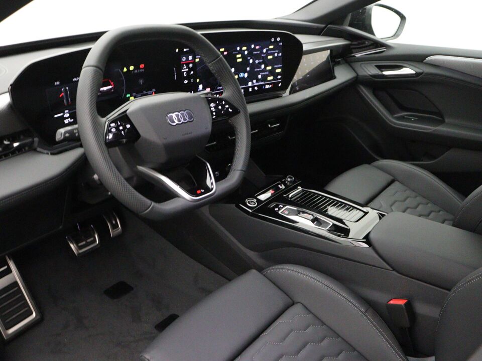 Audi A6 Avant e-tron S edition 83 kWh 210 kW / 286 PK