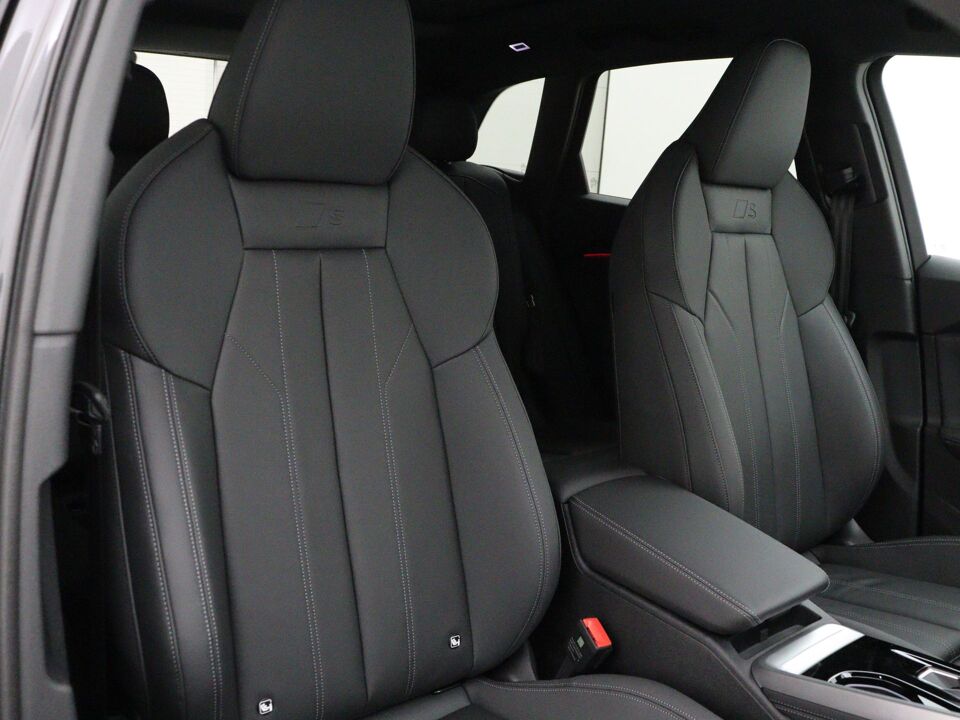 Audi Q5 S edition 2.0 e-hybrid 220 kW / 299 PK