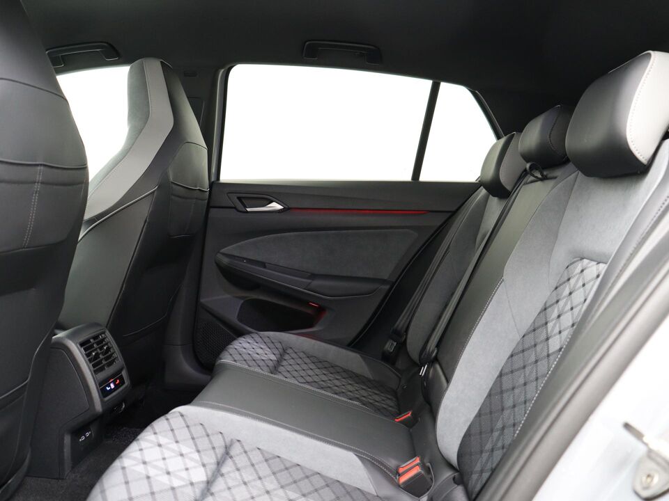 Volkswagen Golf 1.5 eTSI 150 PK R-Line