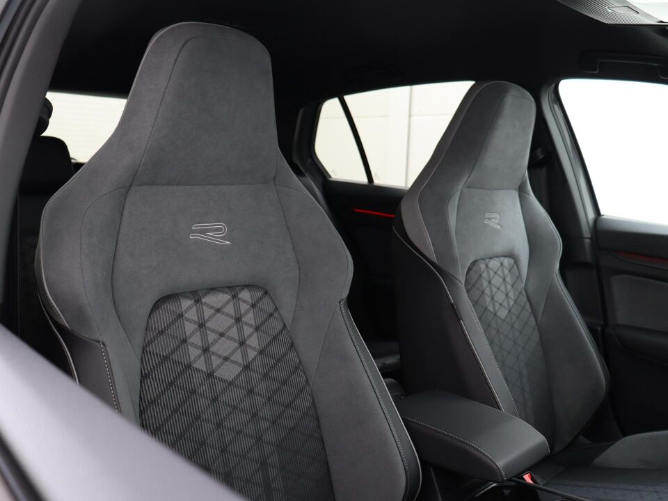 Volkswagen Golf 1.5 eTSI 150 PK R-Line