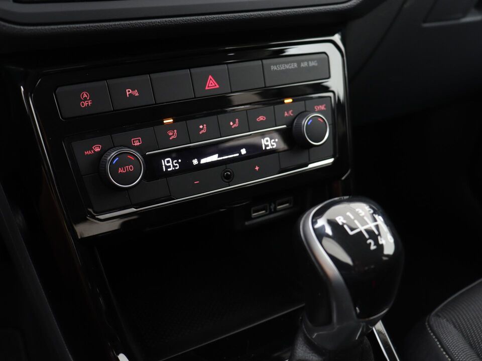 Volkswagen T-Cross 1.0 TSI 115 PK Life Business