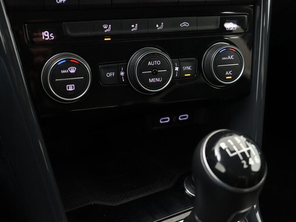 Volkswagen T-Roc 1.5 150 PK TSI Sport