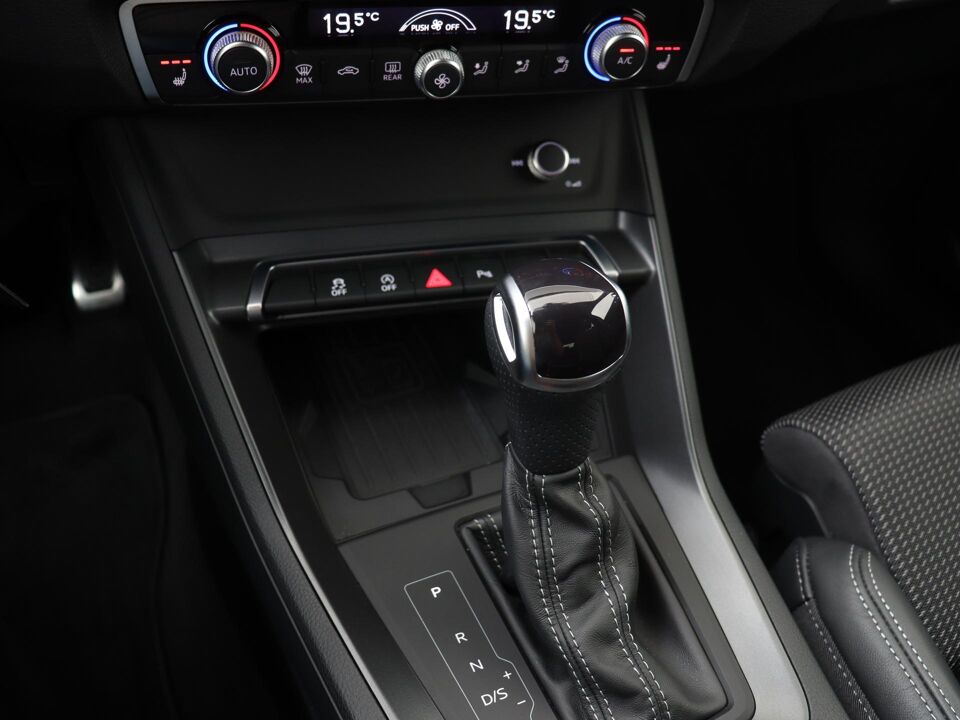 Audi Q3 35 TFSI 150 PK S Edition