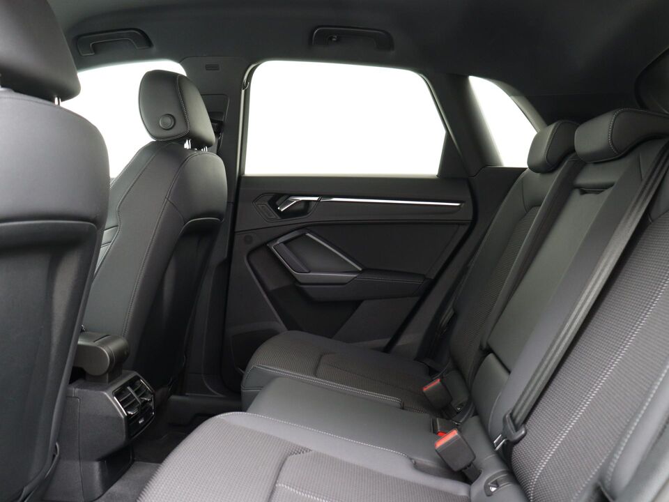 Audi Q3 35 TFSI 150 PK S Edition