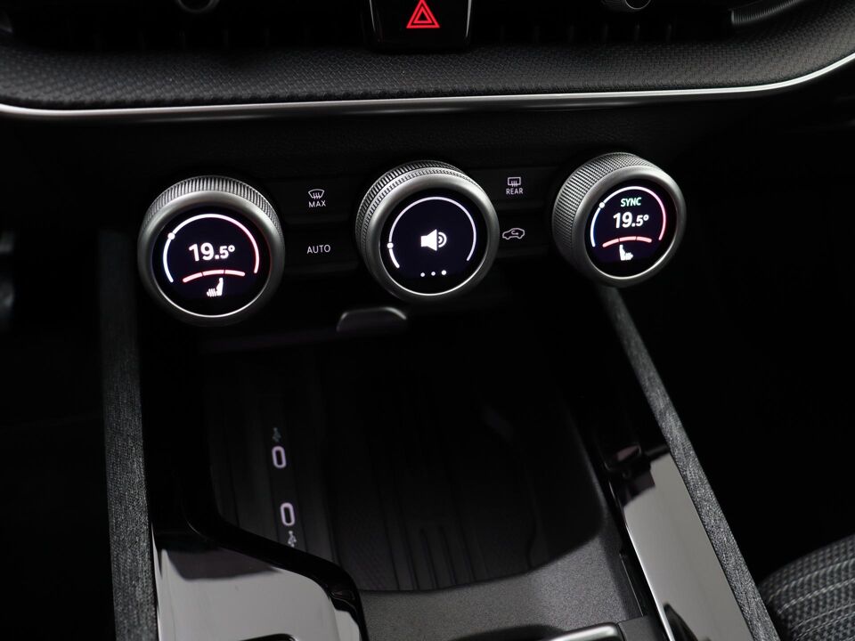 Škoda Superb Combi 1.5 TSI MHEV Business Edition