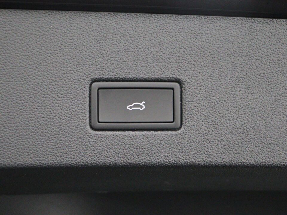 Volkswagen T-Roc 1.5 TSI DSG R-Line