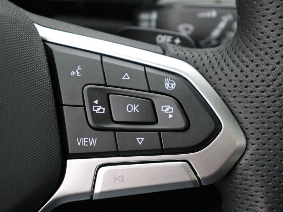 Volkswagen T-Roc 1.5 TSI DSG R-Line