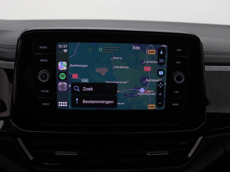 Volkswagen T-Roc 1.5 TSI DSG R-Line