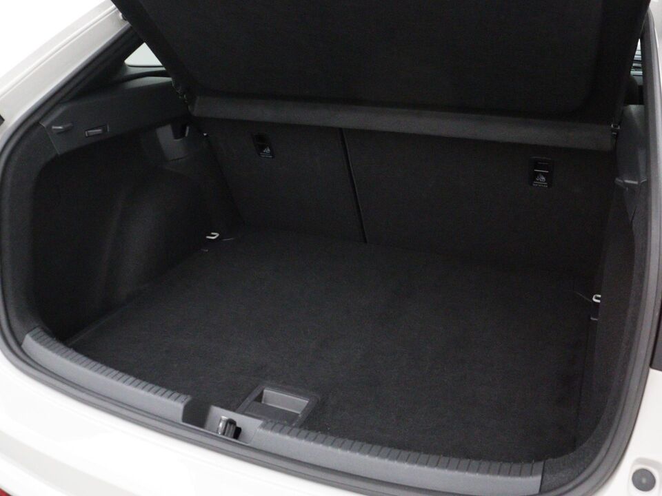 Volkswagen Taigo 1.0 TSI R-Line