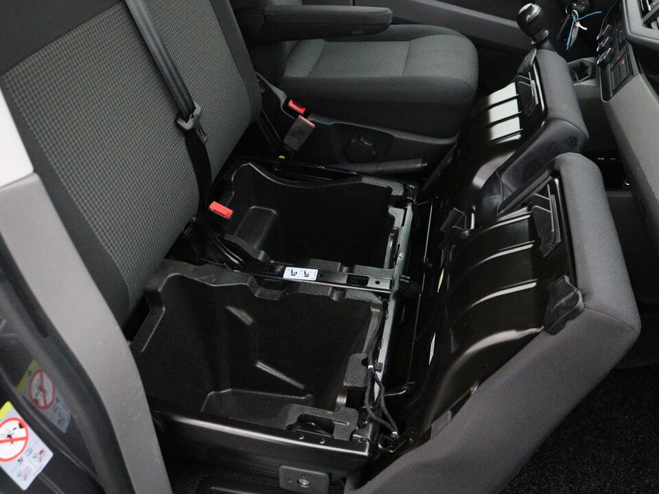 VW-Bedrijfswagens Transporter 2.0 TDI 110 PK L2H1 28 Economy Business