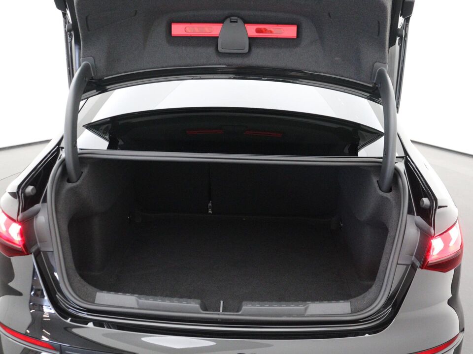 Audi A3 Limousine 30 TFSI Advanced