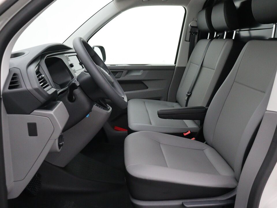 VW-Bedrijfswagens Transporter 2.0 TDI 150 Pk L2H1 28