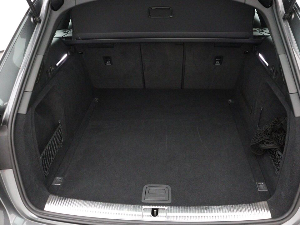 Audi A4 Avant 35 TFSI S edition