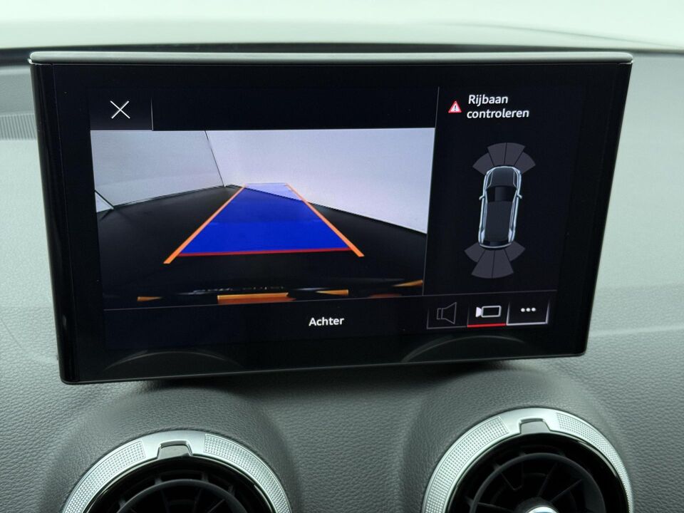 Audi Q2 35 TFSI S-line