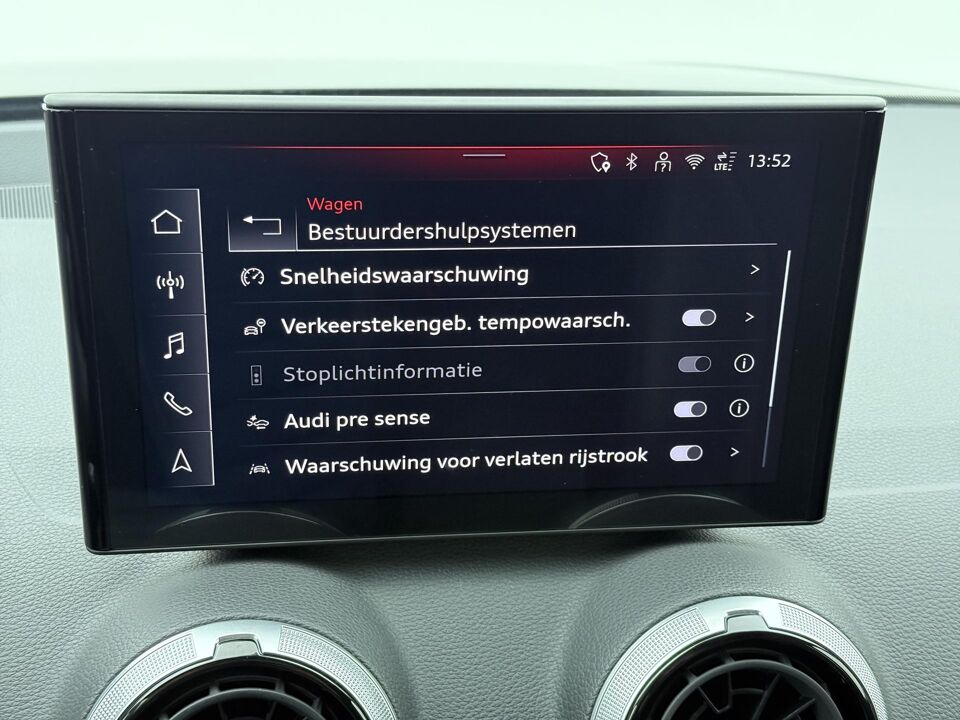 Audi Q2 35 TFSI S-line