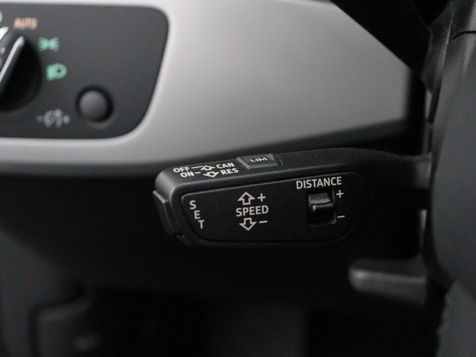 Audi A4 Avant 40 TFSI S-line