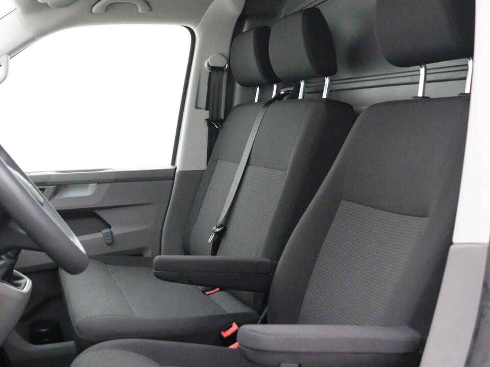 VW-Bedrijfswagens Transporter 2.0 TDI 110 PK L2H1 28 Comfortline